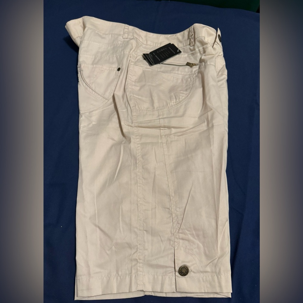 POTO Khaki Shorts - Picture 3 of 15